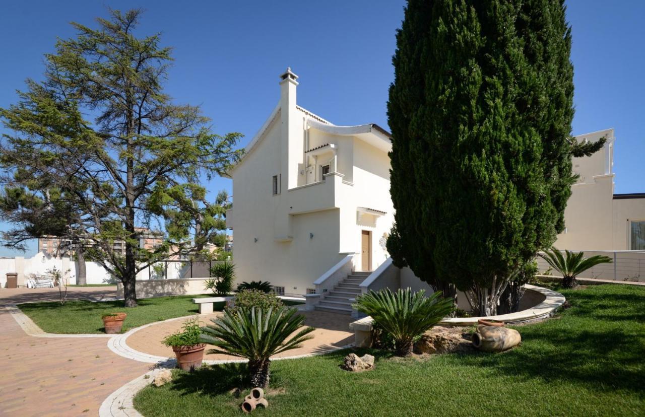 Casa Agapantus con piscina da Giugno Bari Exterior foto
